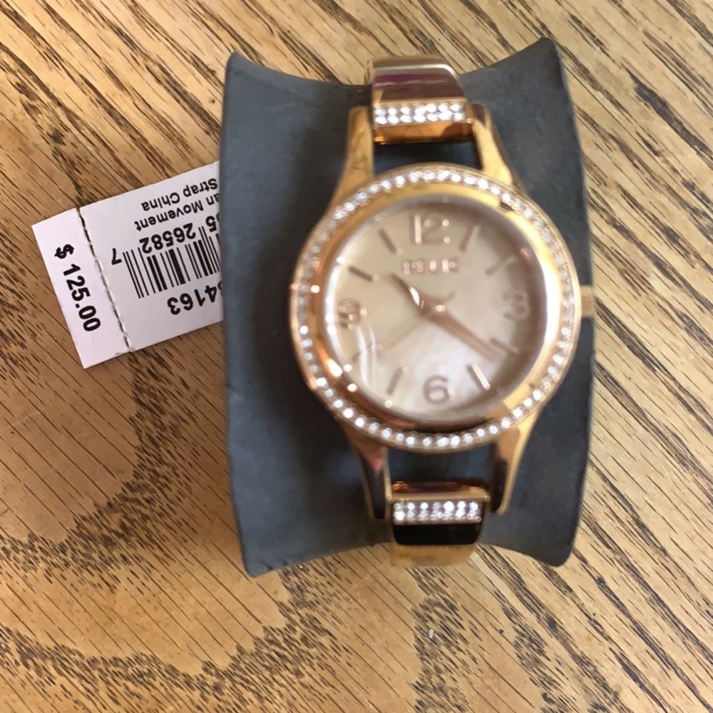 New Women’s Relic Rose GoldWatch